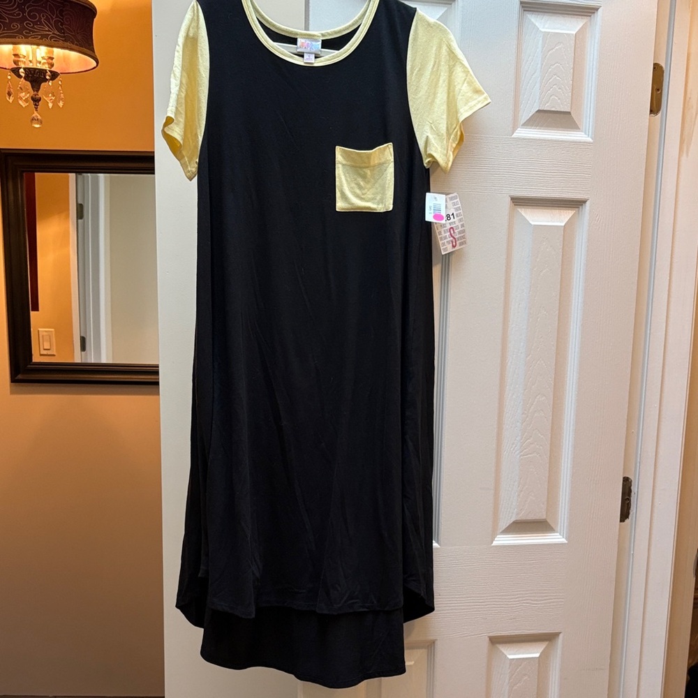 LuLaRoe dress Yellow and black  Carly Dress size Small NWT